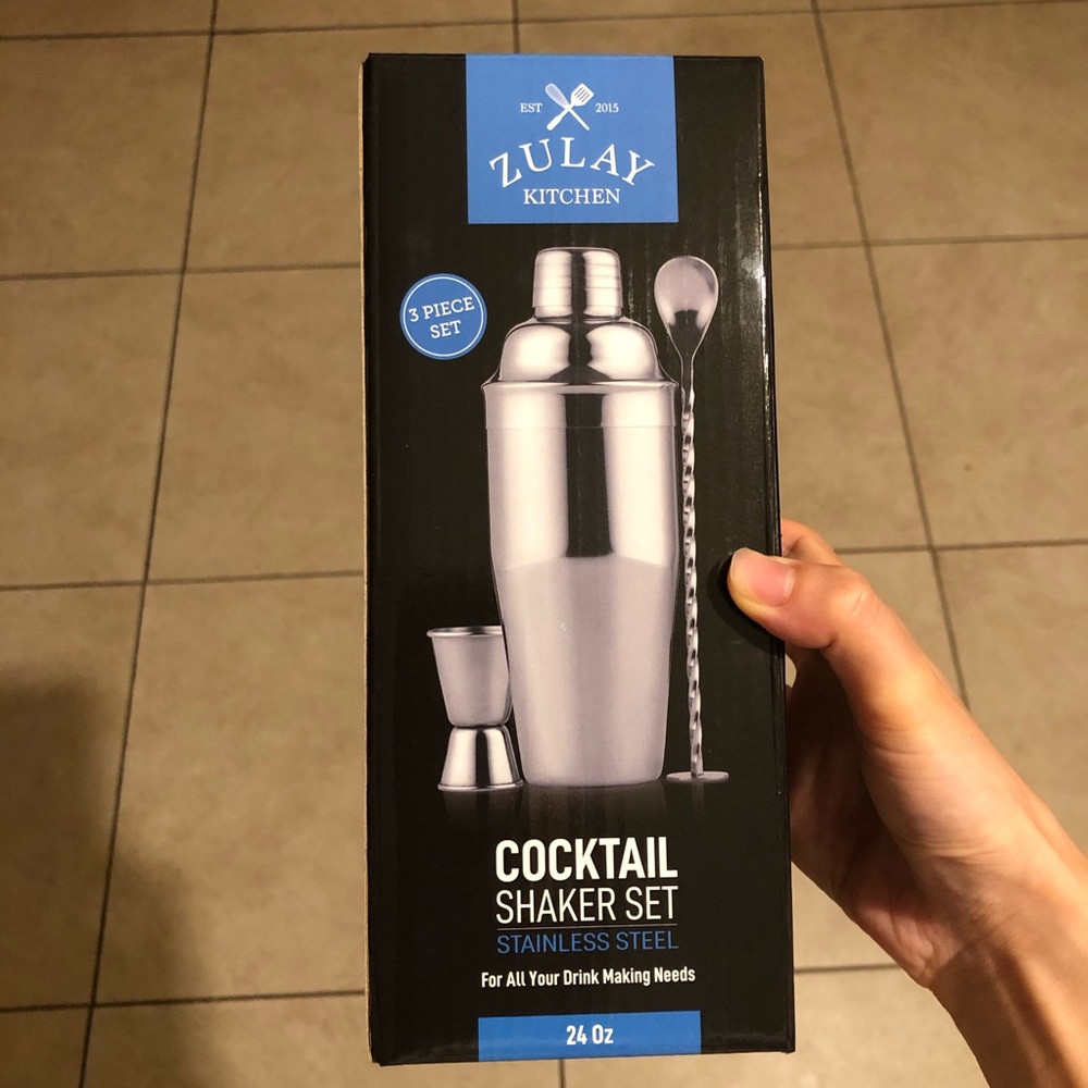 Cocktail shake set